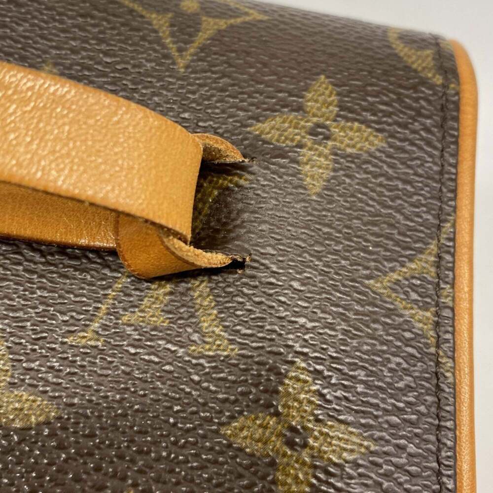 LOUIS VUITTON Authentic Brown Monogram Pochette Fanny Pack - Picture 9 of 12